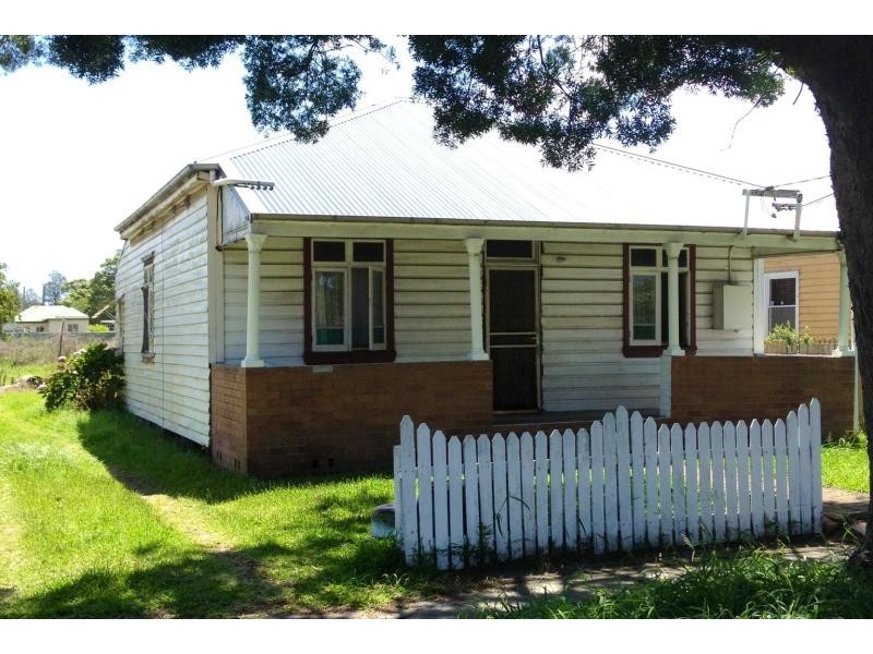 57 Fitzroy St, Mayfield NSW 2304