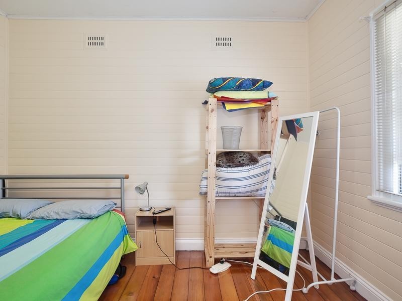 24 Roe St, Mayfield NSW 2304