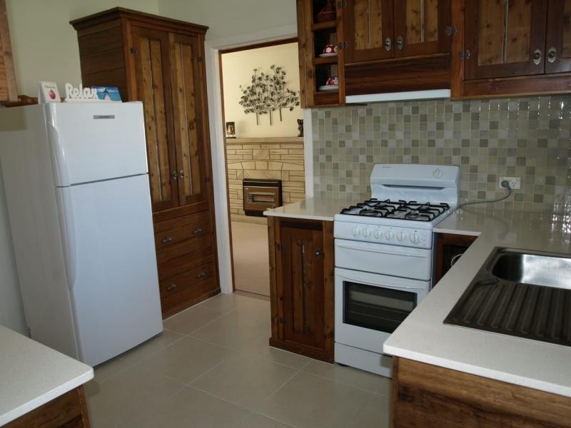 11 Clinton  Ave, Adamstown Heights NSW 2289