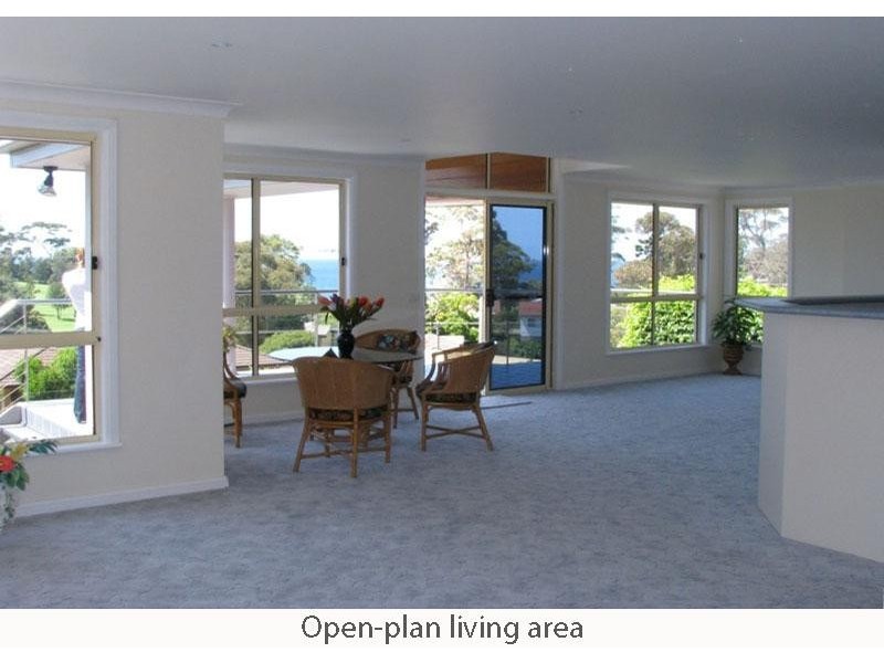 58 Seaview St, Mollymook NSW 2539