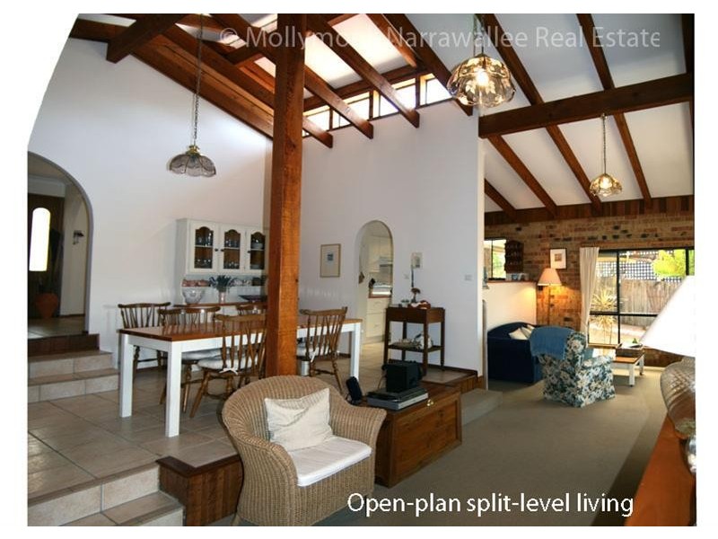 24 Parkview Pde, Mollymook Beach NSW 2539
