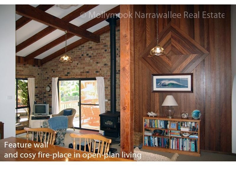 24 Parkview Pde, Mollymook Beach NSW 2539
