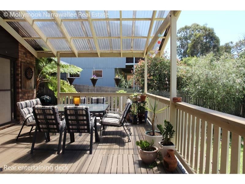 24 Parkview Pde, Mollymook Beach NSW 2539