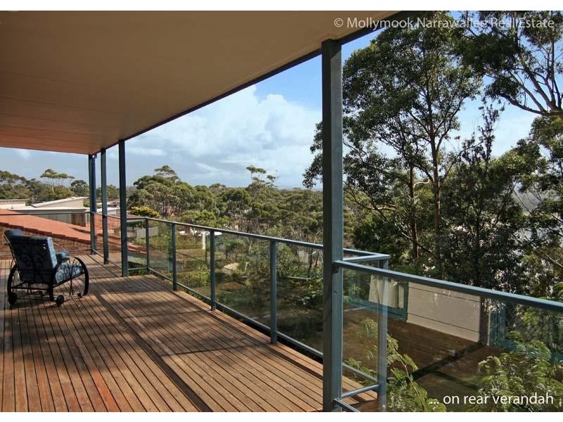 14 Tallwood Ave, Narrawallee NSW 2539
