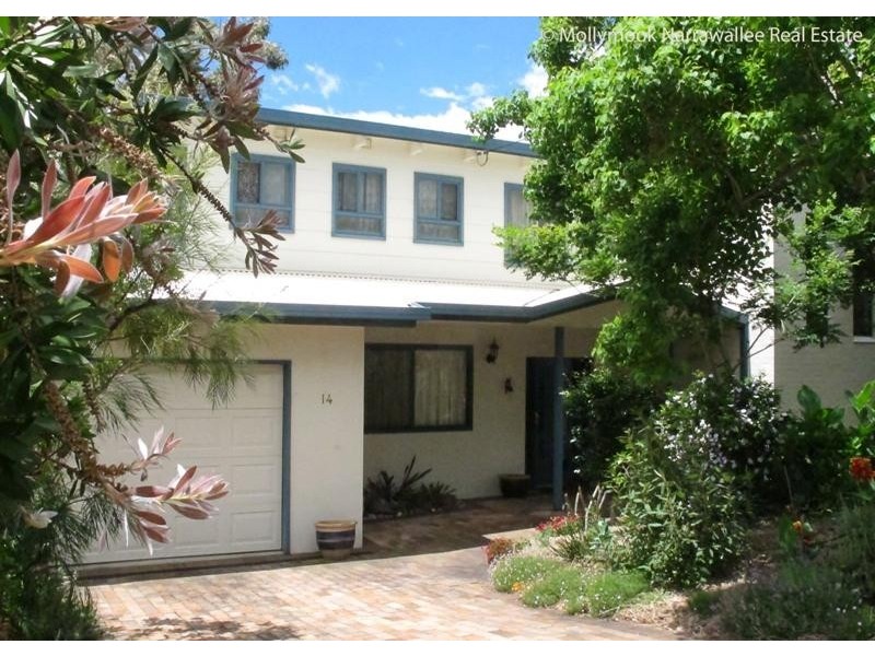 14 Tallwood Ave, Narrawallee NSW 2539