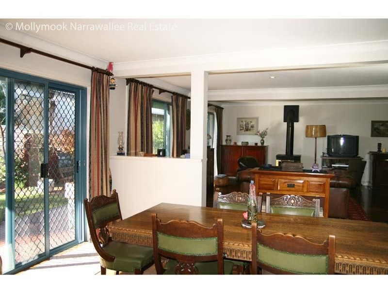 14 Tallwood Ave, Narrawallee NSW 2539