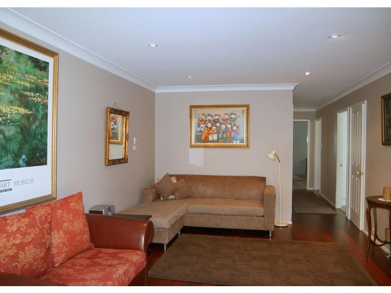 39 Ross Ave, Narrawallee NSW 2539