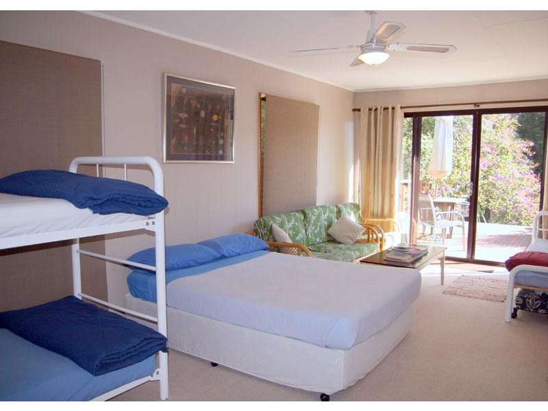 39 Ross Ave, Narrawallee NSW 2539