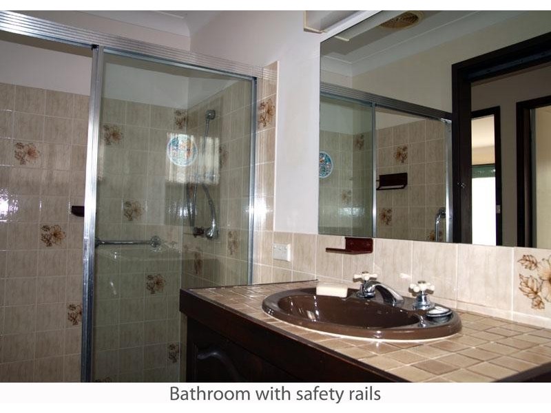 8 Rosella  Ave, Mollymook NSW 2539