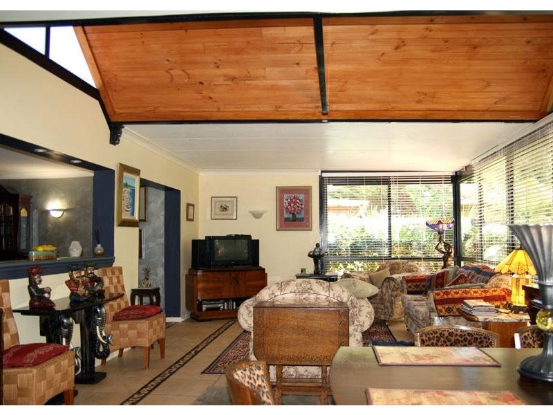 11 Parkview Pde, Mollymook NSW 2539