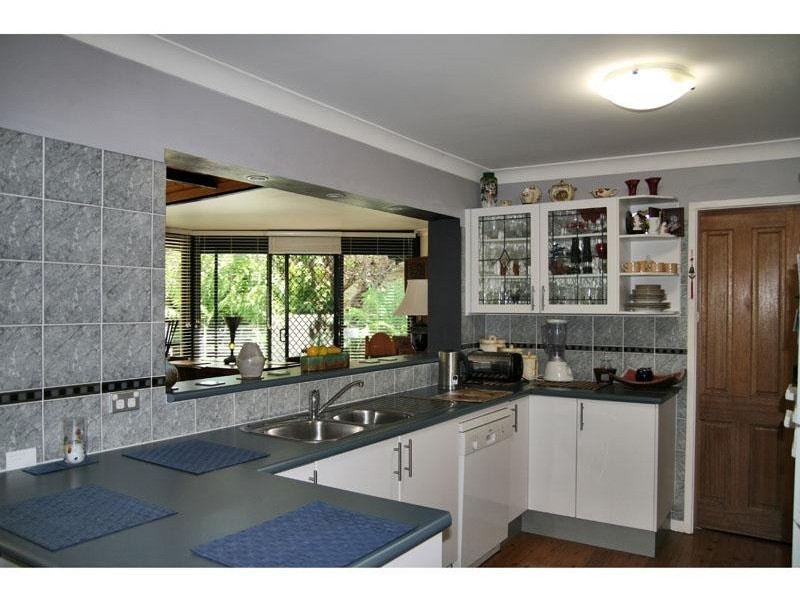 11 Parkview Pde, Mollymook NSW 2539