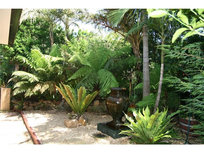 11 Parkview Pde, Mollymook NSW 2539