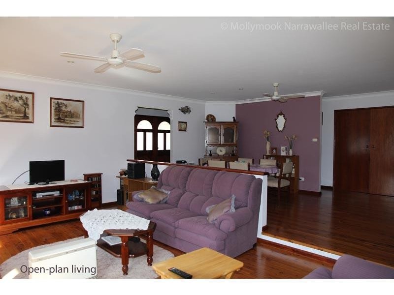34 Oxley Cres, Mollymook Beach NSW 2539