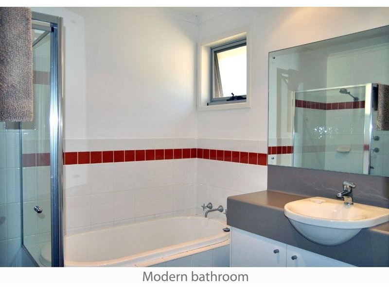 9 Clifford  Cl, Mollymook NSW 2539
