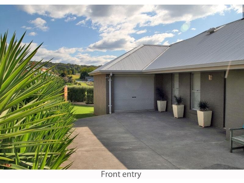9 Clifford  Cl, Mollymook NSW 2539