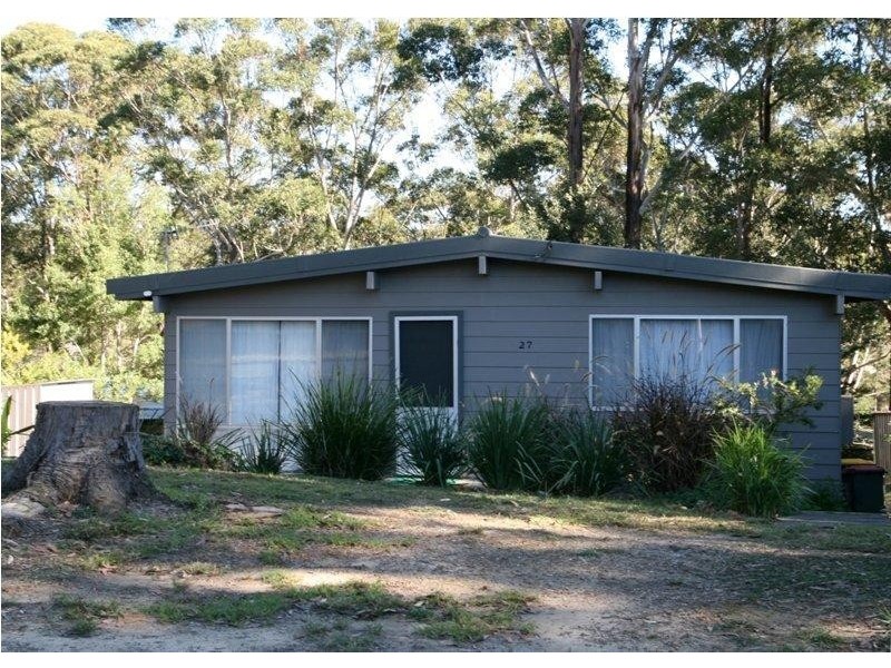 27 Ross Ave, Narrawallee NSW 2539