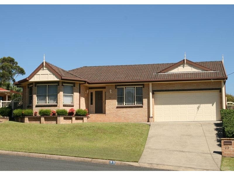 33 Leo Dr, Narrawallee NSW 2539