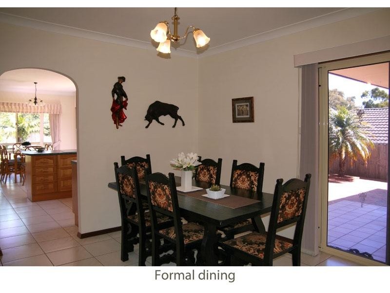 33 Leo Dr, Narrawallee NSW 2539