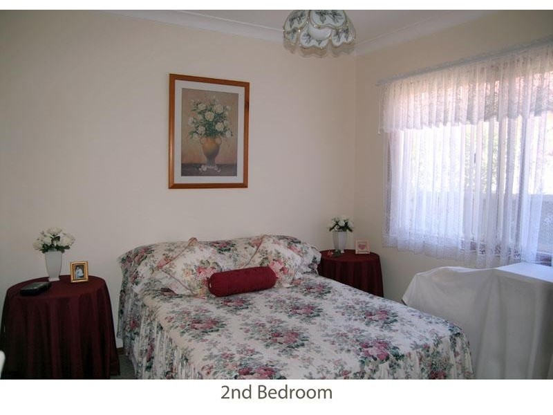 33 Leo Dr, Narrawallee NSW 2539