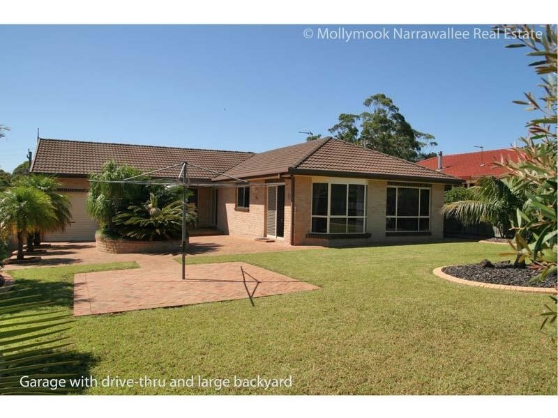 33 Leo Dr, Narrawallee NSW 2539