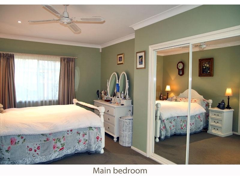 2 Macleay  St, Narrawallee NSW 2539