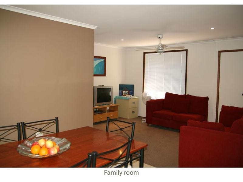 5 Taurus Spur, Narrawallee NSW 2539