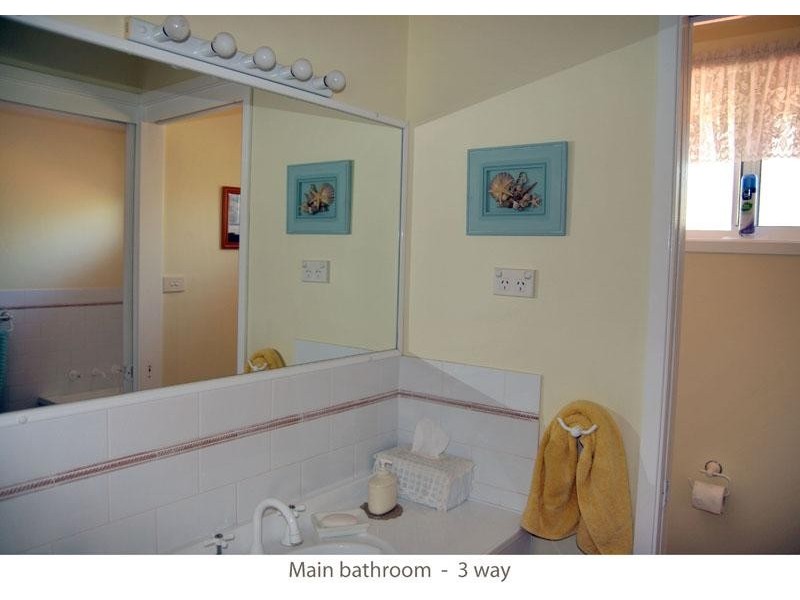 22 Bannister Hd Rd, Mollymook NSW 2539