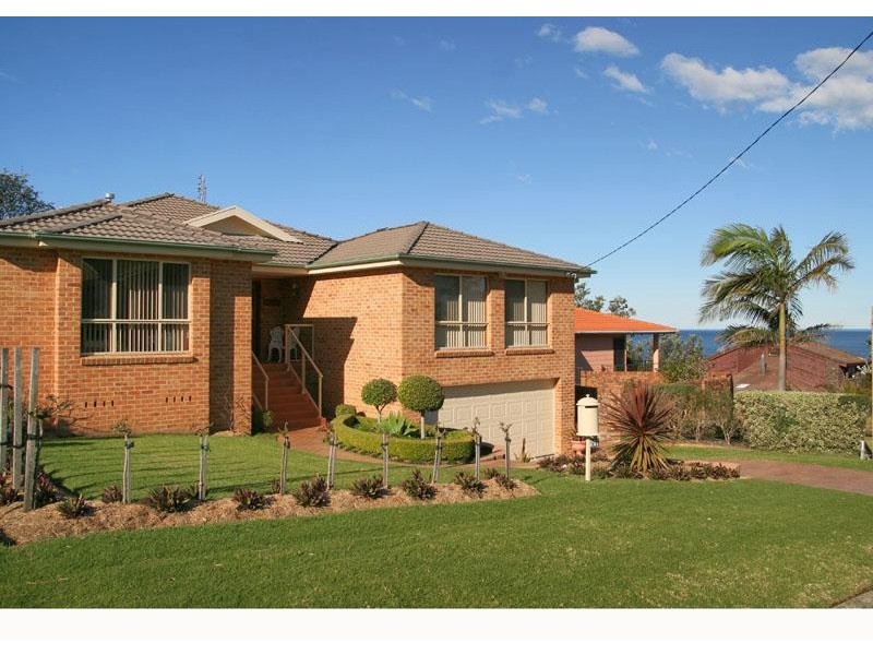 207 Mitchell Pde, Mollymook NSW 2539