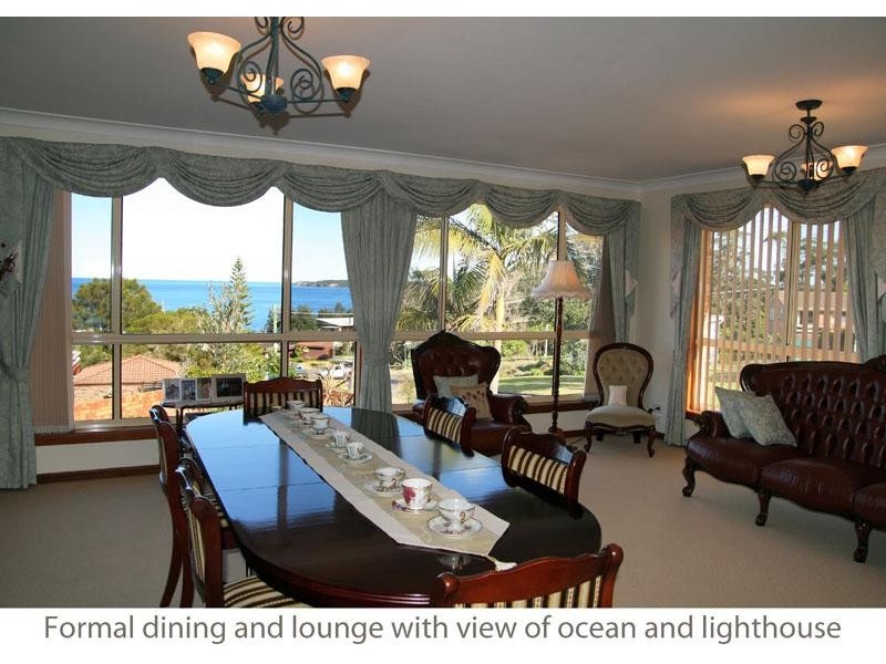 207 Mitchell Pde, Mollymook NSW 2539