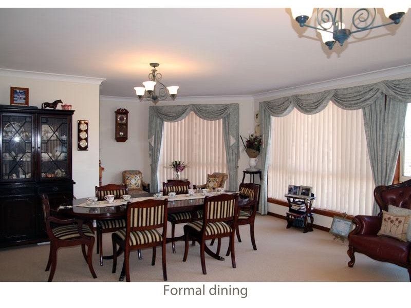 207 Mitchell Pde, Mollymook NSW 2539