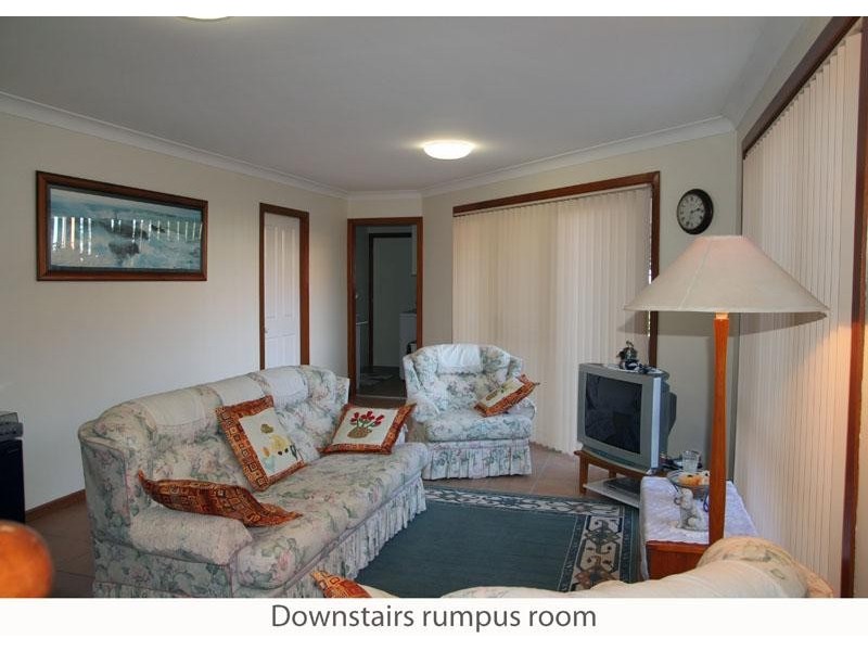 207 Mitchell Pde, Mollymook NSW 2539