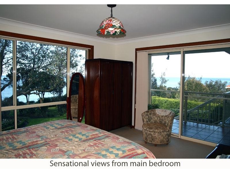 207 Mitchell Pde, Mollymook NSW 2539