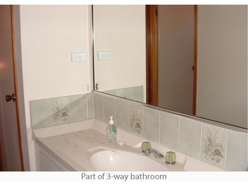 1 Taurus Spur, Narrawallee NSW 2539