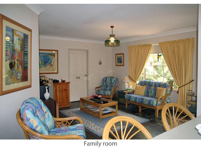 15  Seaspray St, Narrawallee NSW 2539