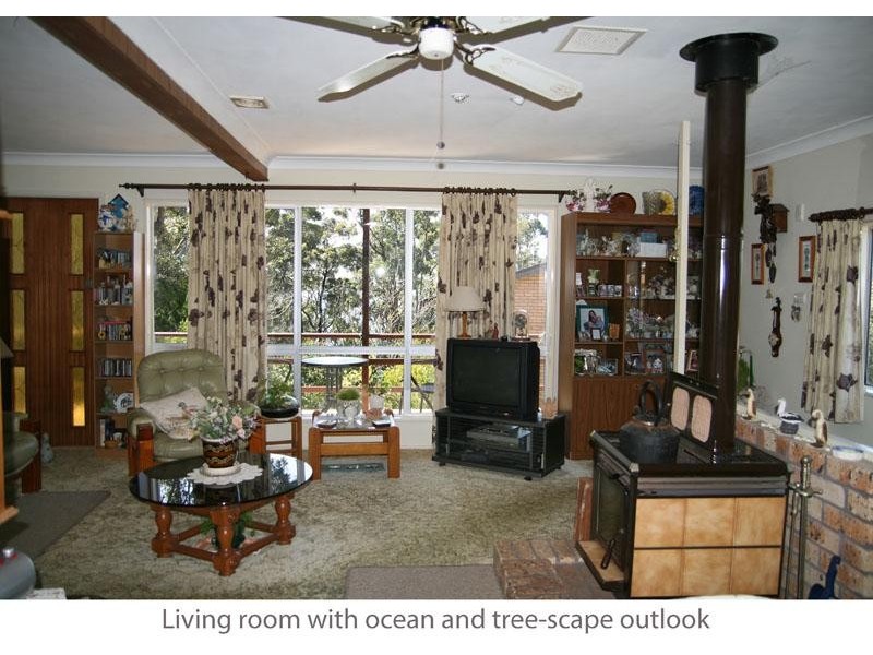 36 Tallwood Ave, Mollymook NSW 2539