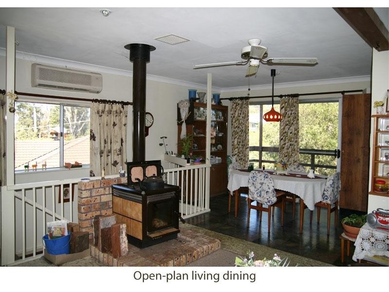 36 Tallwood Ave, Mollymook NSW 2539