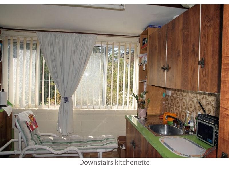 36 Tallwood Ave, Mollymook NSW 2539