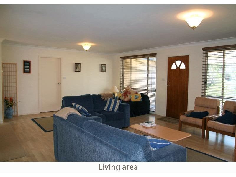 52 Valley Dr, Mollymook NSW 2539