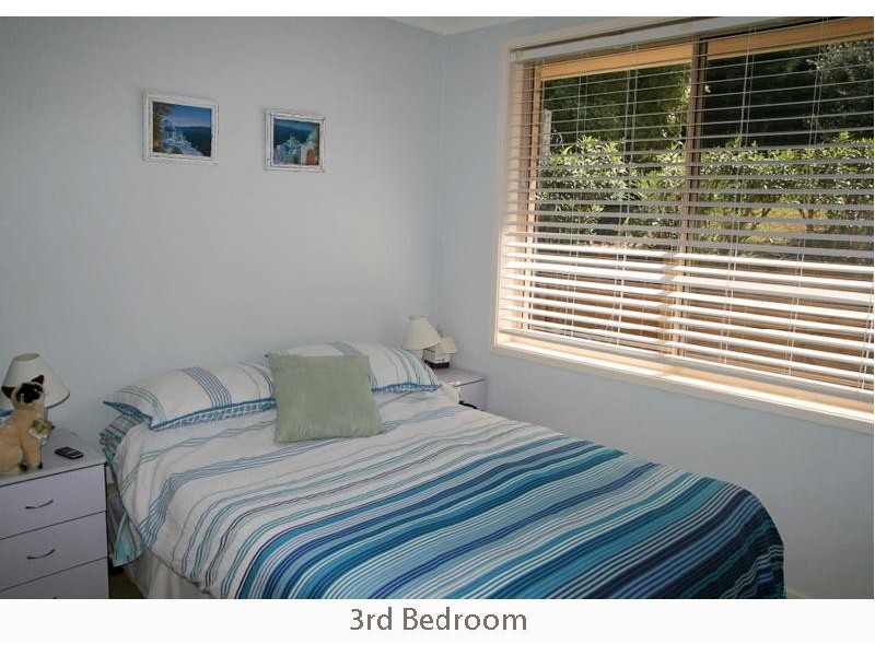 52 Valley Dr, Mollymook NSW 2539