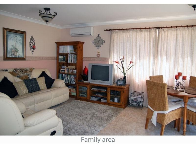 20 Valley Dr, Mollymook NSW 2539