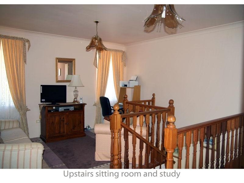 20 Valley Dr, Mollymook NSW 2539
