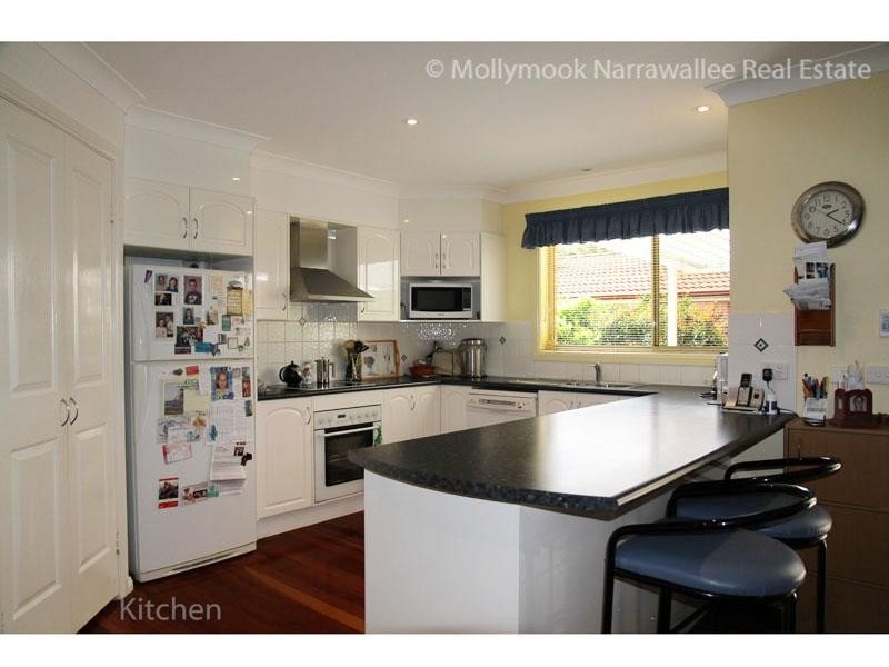 96 Leo Dr, Narrawallee NSW 2539