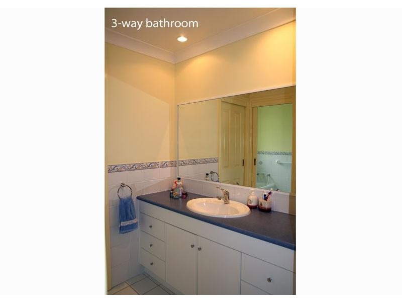 96 Leo Dr, Narrawallee NSW 2539