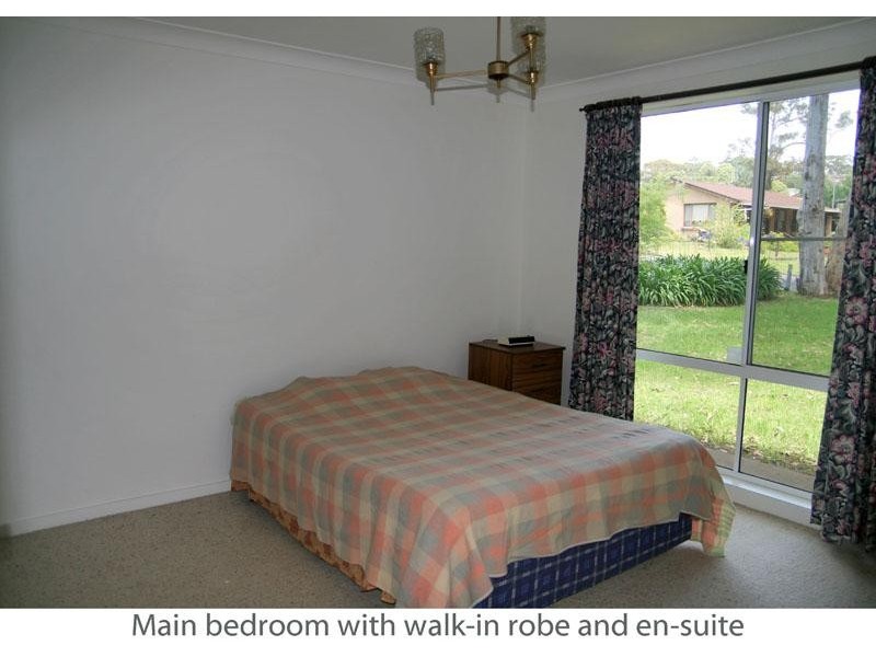 36 Lockhart Ave, Mollymook NSW 2539