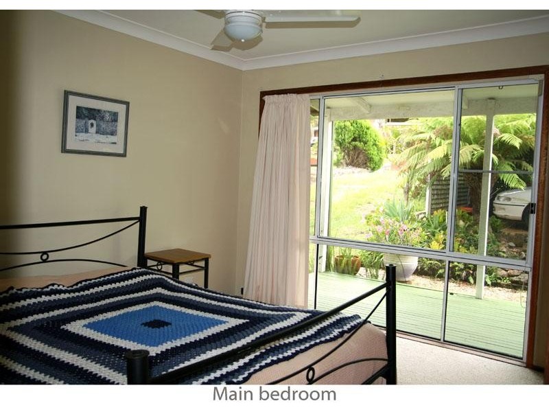 35 Bushland Ave, Mollymook NSW 2539