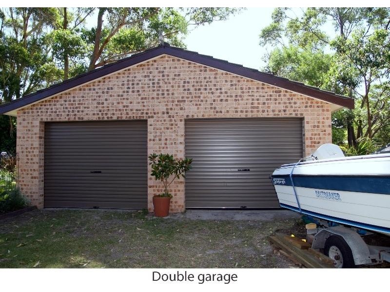 5 Parkinson St, Narrawallee NSW 2539