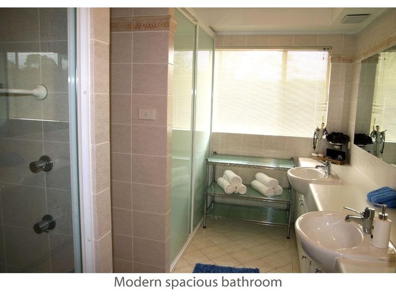 14 Macleay St, Narrawallee NSW 2539