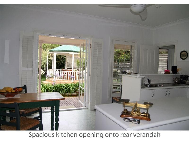 160 Leo Dr, Narrawallee NSW 2539