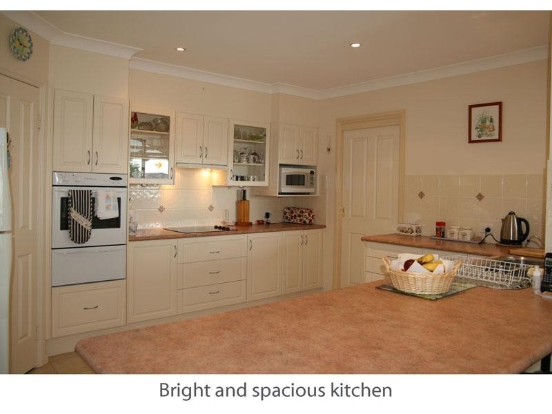 17 Forest Oak Ave, Ulladulla NSW 2539