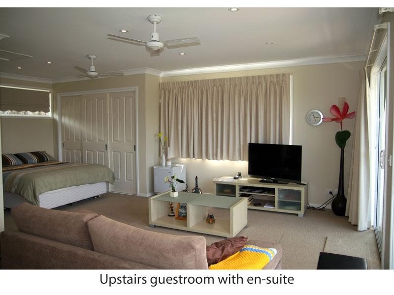 6 Driver Ave, Mollymook NSW 2539